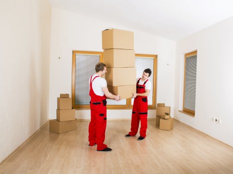 Organised unpacking support for a Brentford apartment